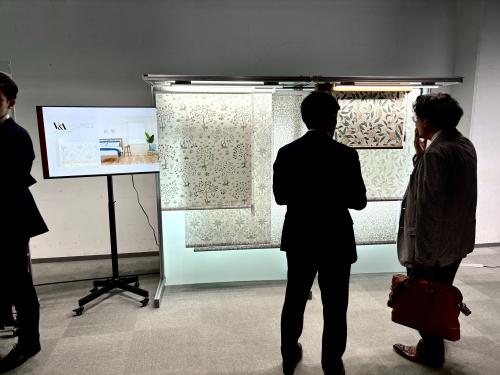 新デザイン「V&A」