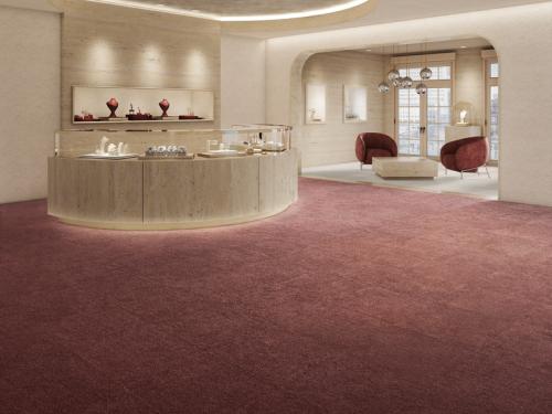 高級ブランドショップやジュエリーショップなど、上質な家具を備えたきらびやかな空間に合う赤色